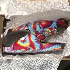 Steve Madden “Evanne” Tie Dye Sandals